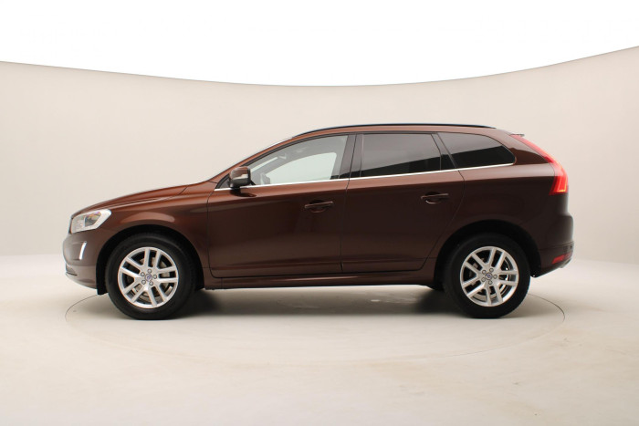 Volvo XC60 D4 AWD MOMENTUM REZERVACE 2.4 d Momentum