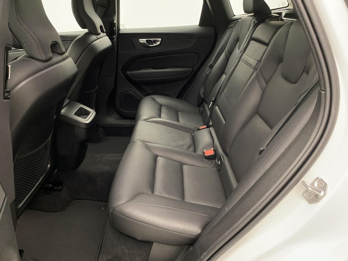 Volvo XC60 B5 INSCRIPTION AWD AUT 1.maj