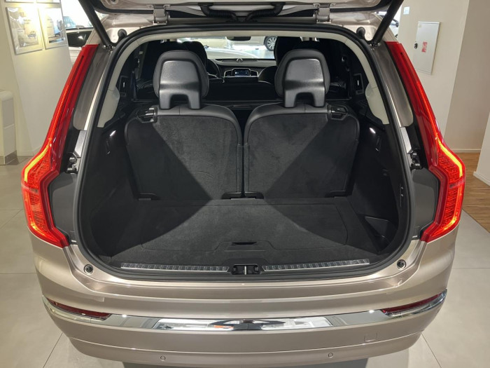 Volvo XC90 T8 AWD AUT  ULTRA 7-míst