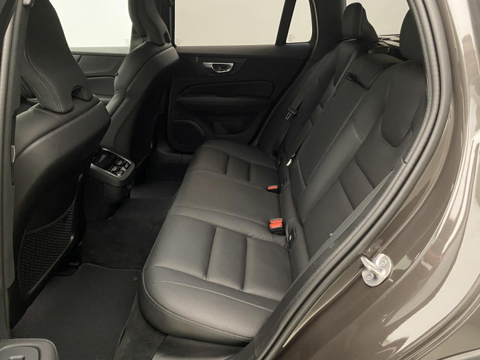 Volvo V60 CC B5 AWD PLUS BRIGHT AUT