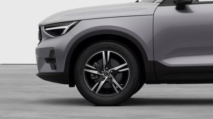 Volvo XC40 B3 DARK PLUS AUT