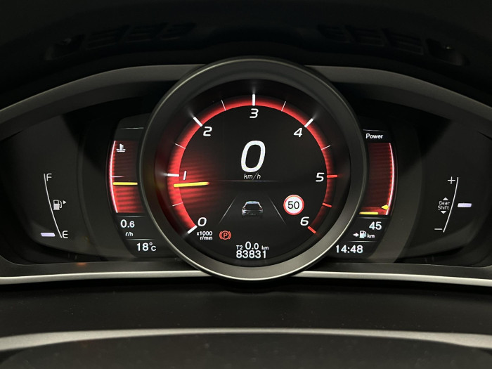 Volvo V40 CC D3 NEZ.TOPENÍ 2.0 d CC CC