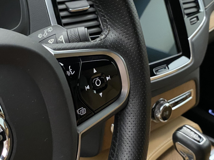 Volvo XC90 B5 AWD INSCRIPTION AUT CZ