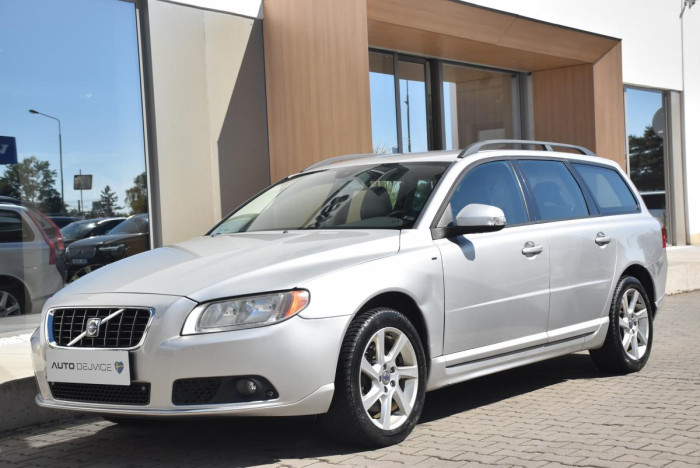 Volvo V70 D5 AWD MOMENTUM AUT 2.4 d Momentum