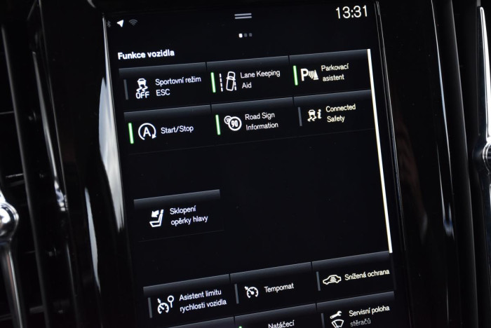 Volvo V90 D4 AWD MOMENTUM REZERVACE 2.0 d Momentum