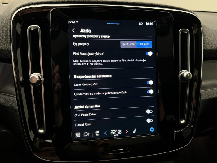 Volvo C40 RECHARGE TWIN MOTOR PLUS