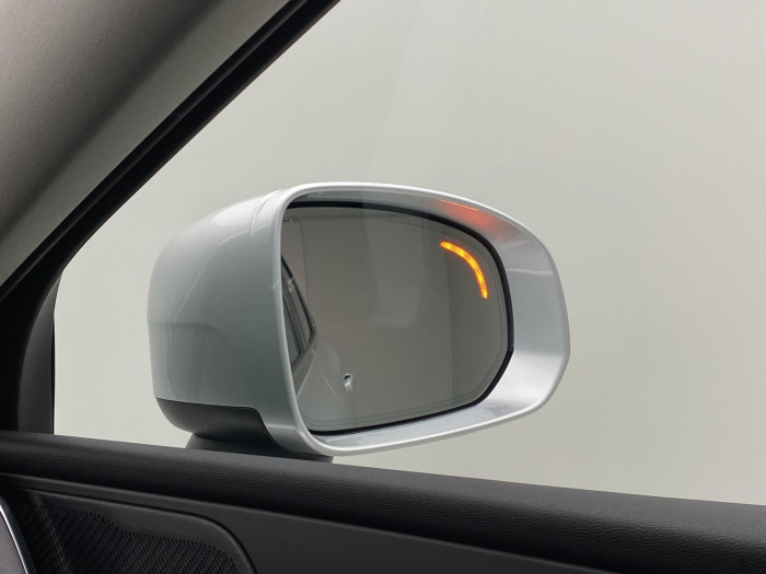 Volvo XC60 B4 MOMENTUM AUT CZ 2.0 Momentum