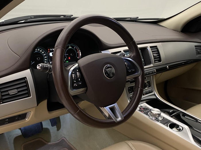 Jaguar XF 3.0 V6D AUT CZ 3.0 d