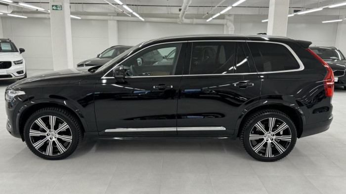 Volvo XC90 B5 AWD ULTIMATE REZERVACE