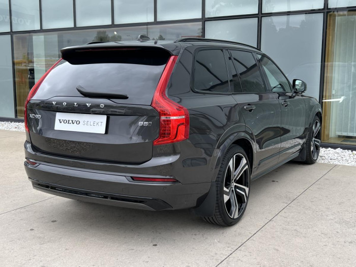 Volvo XC90 B5 AWD DARK ULT. 7MÍSTNÁ Aut