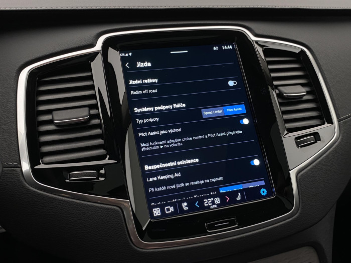 Volvo XC90 B5 AWD BRIGHT ULT. REZERVACE