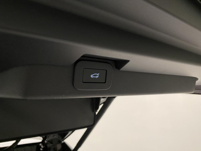 Land Rover Discovery D300 DYNAMIC HSE REZERVACE 3.0 d Dynamic