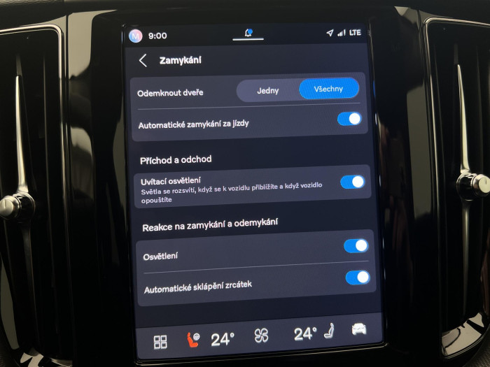 Volvo XC60 B5 AWD PLUS DARK AUT 1.maj.