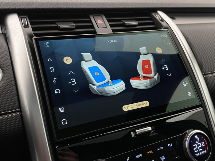 Land Rover Discovery D250 SE AWD REZERVACE 3.0 d SE