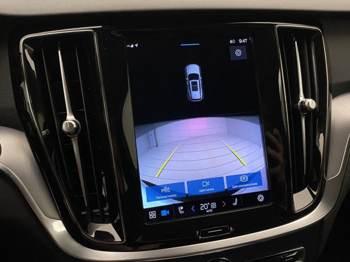 Volvo V60 B4 MOMENTUM AUT REZERVACE 2.0 Momentum