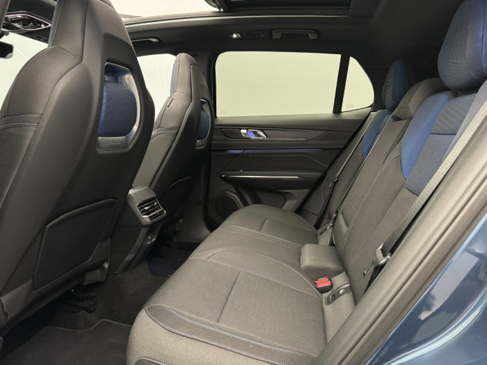 Lynk & Co 01 PHEV DCT AUT REZERVACE