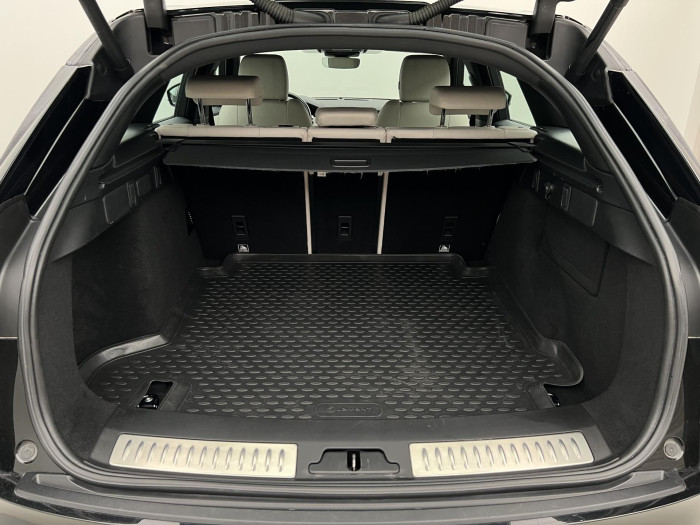 Land Rover Range Rover Velar D240 R-DYNAMIC S AWD AUT CZ 2.0 d Dynamic