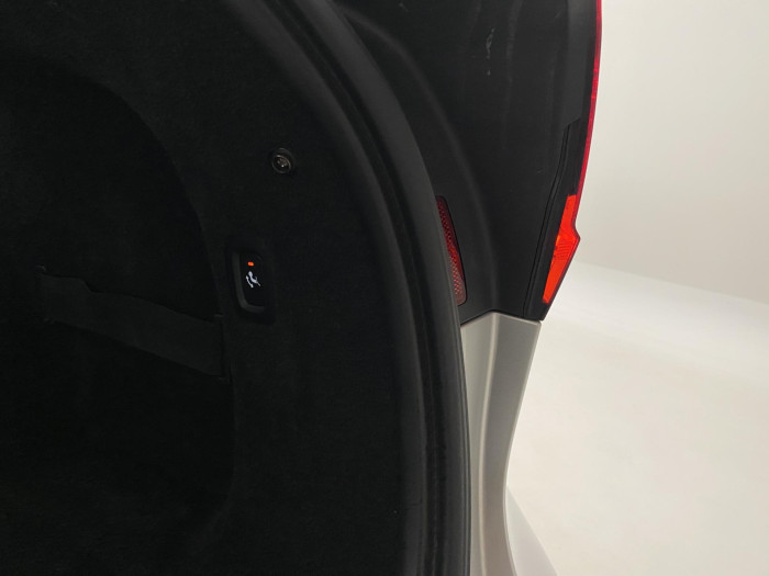 Volvo V90 CC B4 AWD MOMENTUM  REZERVACE 2.0 CC CC Momentum