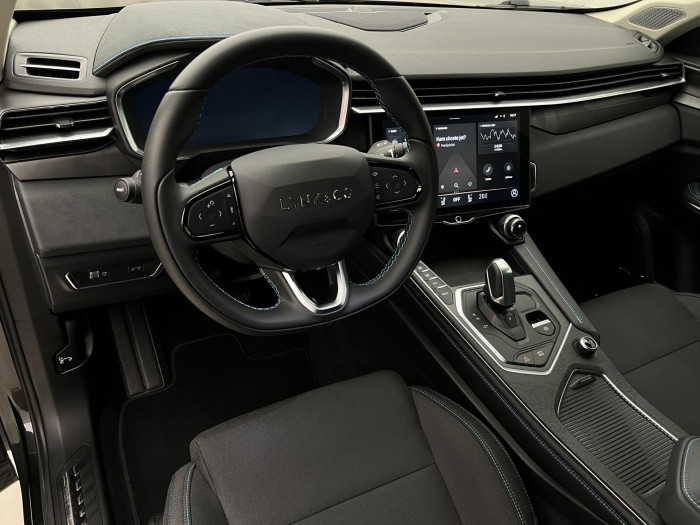 Lynk & Co 01 HEV DCT AUT