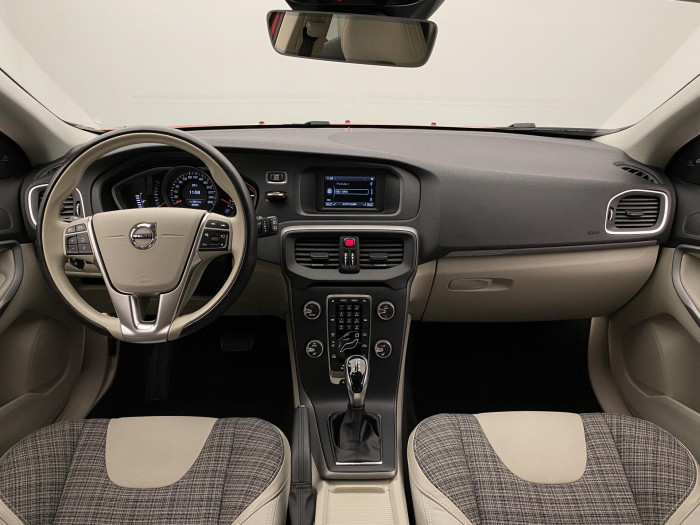 Volvo V40 CC T4 AWD MOMENTUM CZ 2.0 CC CC Momentum