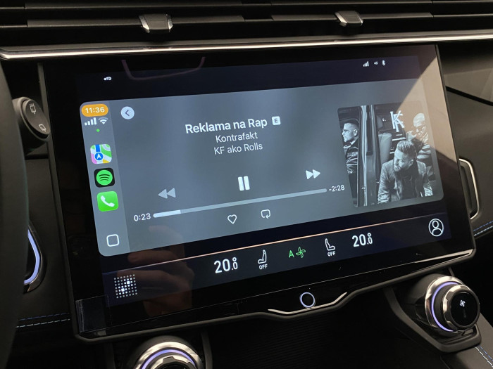 Lynk & Co 01 PHEV DCT REZERVACE