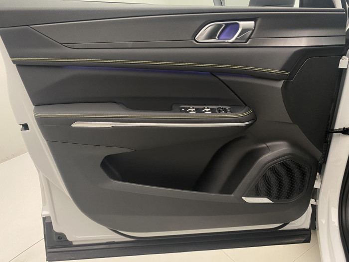 Lynk & Co 01 01 MORE PHEV