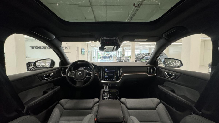 Volvo V60 T6 RECHARGE AWD REZERVACE