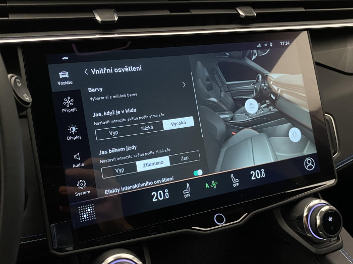 Lynk & Co 01 PHEV DCT REZERVACE