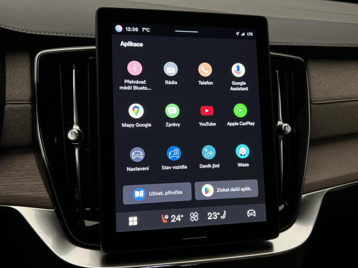 Volvo XC90 B5 AWD ULTRA BRIGHT 7MÍST CZ