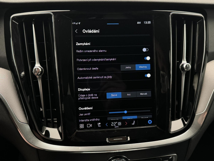 Volvo V60 CC B5 AWD PLUS AUT 1.maj