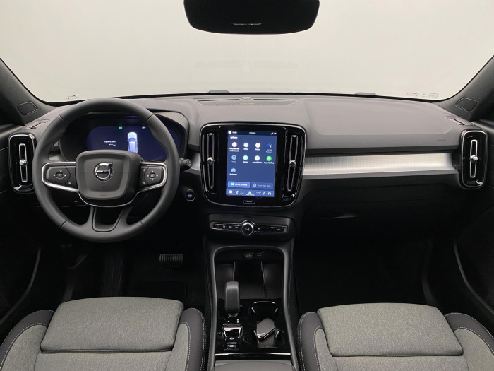 Volvo XC40 B3 AUT DARK PLUS