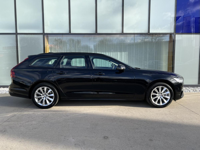 Volvo V90 B4 DARK PLUS Aut REZERVACE 2.0 Plus