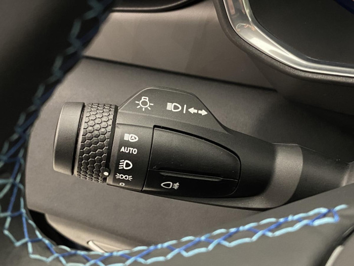 Lynk & Co 01 PHEV DCT AUT REZERVACE