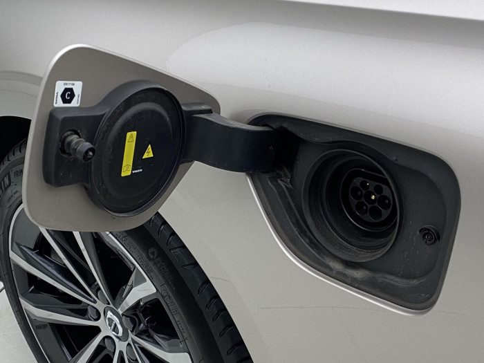 Volvo V60 T6 AWD RECHARGE CORE AUT CZ