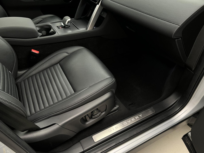 Land Rover Discovery Sport P300e DYNAMIC SE REZERVACE 1.5 Dynamic SE