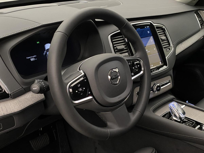 Volvo XC90 B5 AWD AUT BRIGHT PLUS 7míst 2.0 Plus