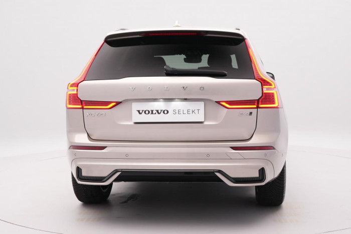 Volvo XC60 B4 AWD PLUS DARK AUT CZ 1.maj.