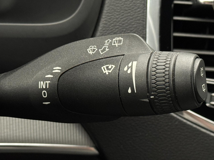 Volvo XC90 B5 AWD R-DESIGN AUT CZ