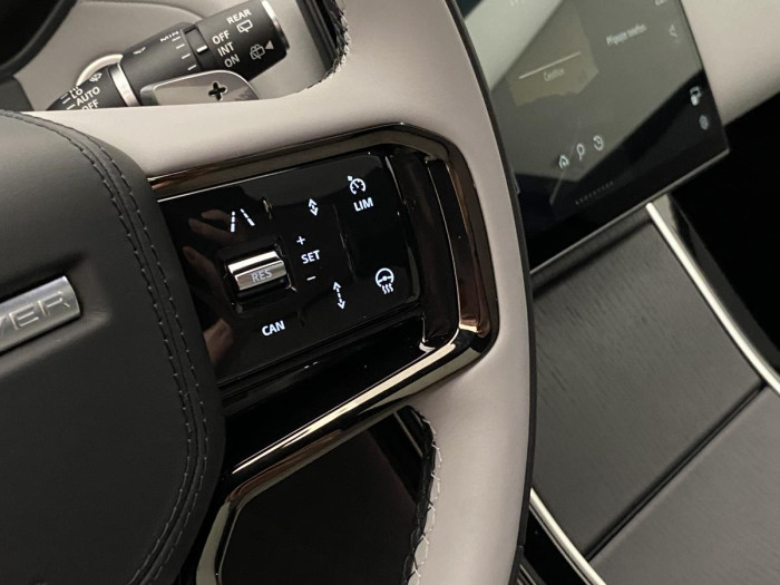 Land Rover Range Rover Velar D300 DYNAMIC SE AWD AUT 3.0 d Dynamic SE