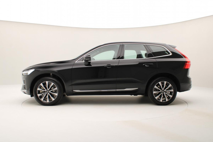 Volvo XC60 B4 AWD PLUS BRIGHT REZERVACE 2.0 Plus
