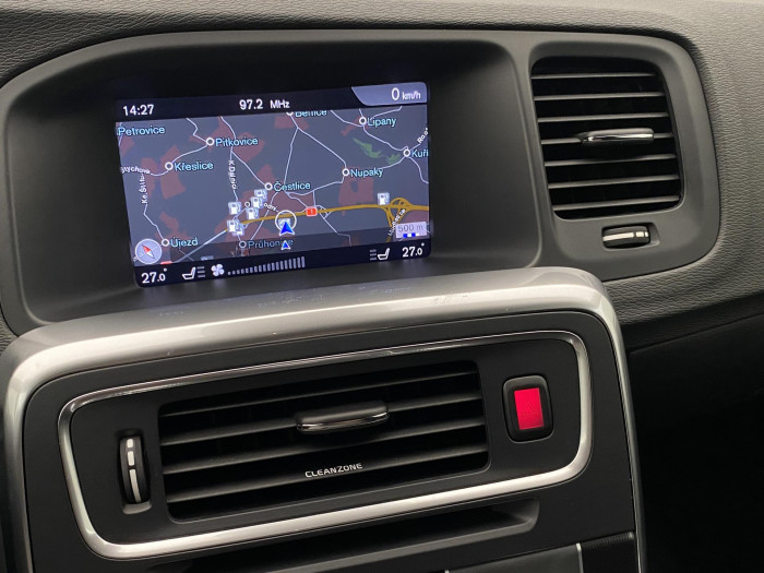 Volvo V60 T5 R-DESIGN AUT CZ