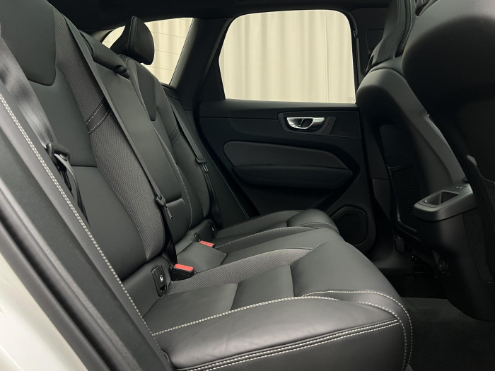 Volvo XC60 B5 AWD BLACK EDITION PLUS AUT