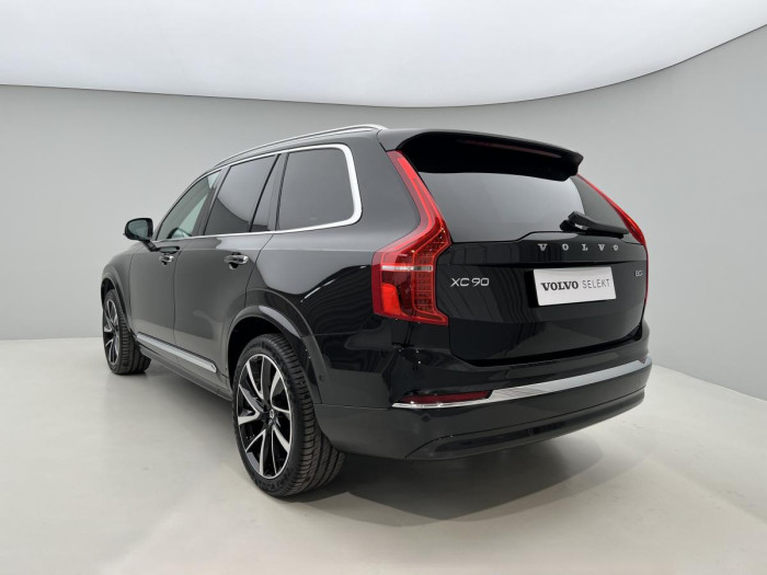 Volvo XC90 B5 AWD ULTIMATE BRIGHT 7MÍSTNÁ