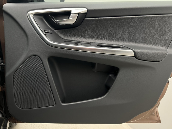 Volvo XC60 D4 AWD SUMMUM AUT 2.4 d Summum