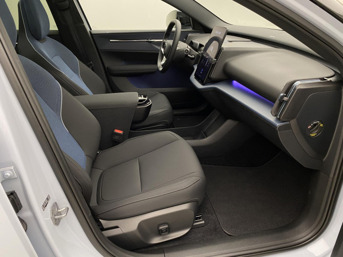 Volvo EX30 PURE ELECTRIC TWIN ULTRA