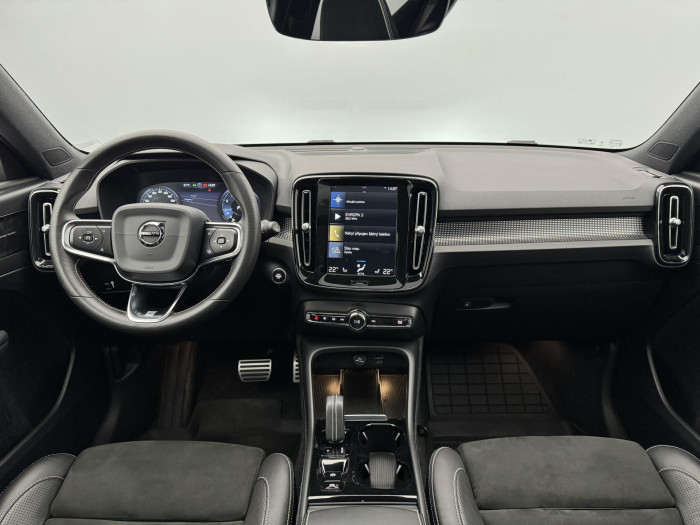 Volvo XC40 T4 R-DESIGN AUT