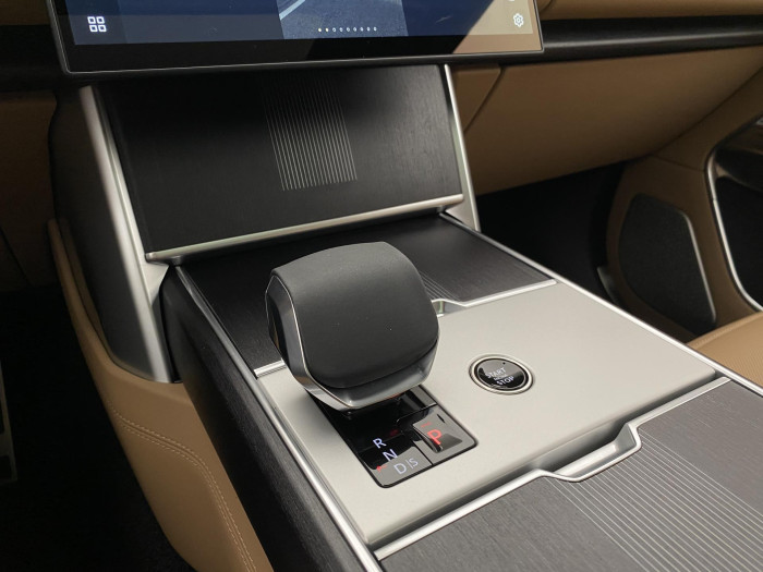 Land Rover Range Rover D350 AUTOBIOGRAPHY LWB 3.0 d