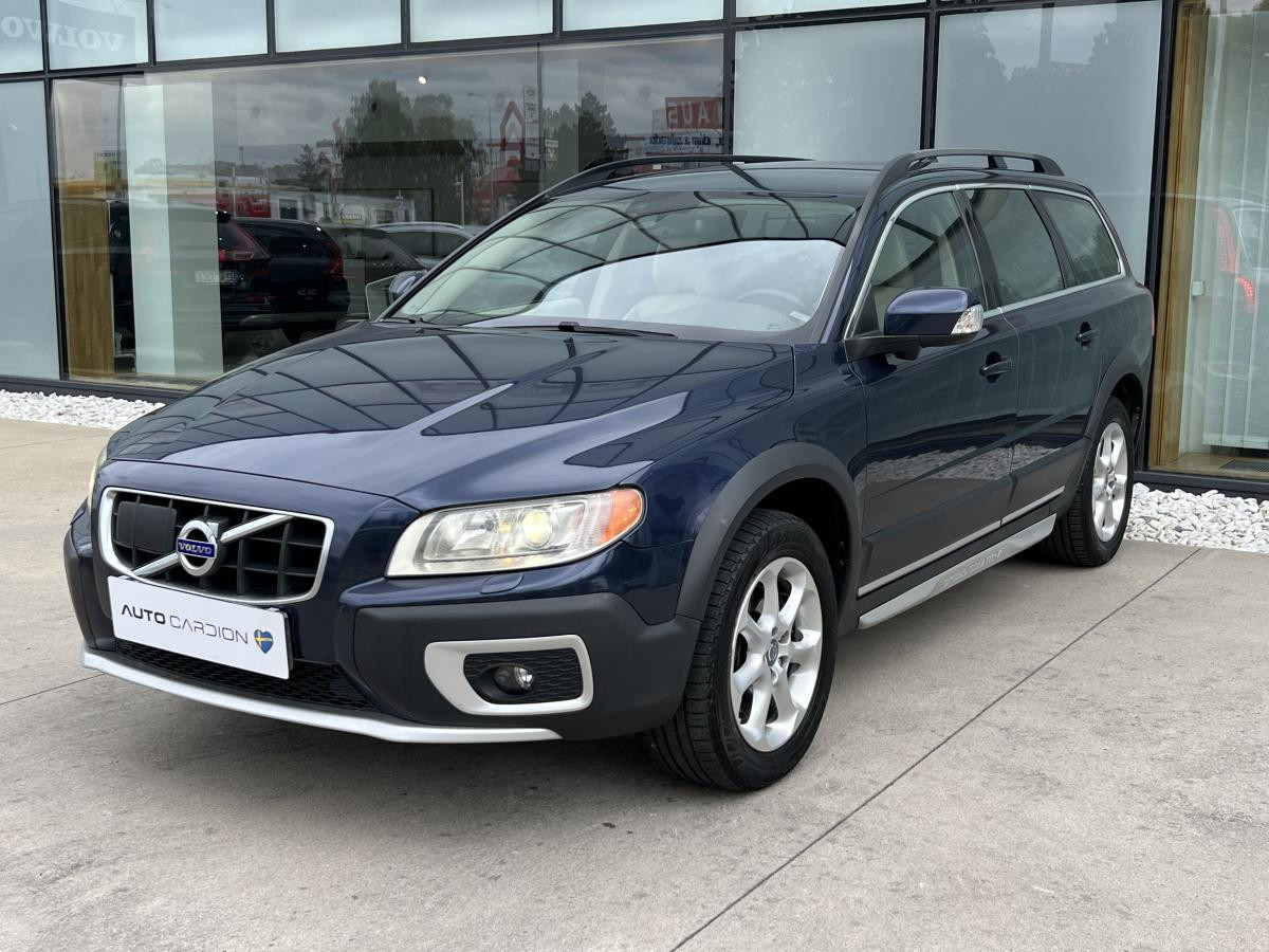 Volvo XC70 D5 AWD PARK. SENZORY Aut CZ 2.4 d