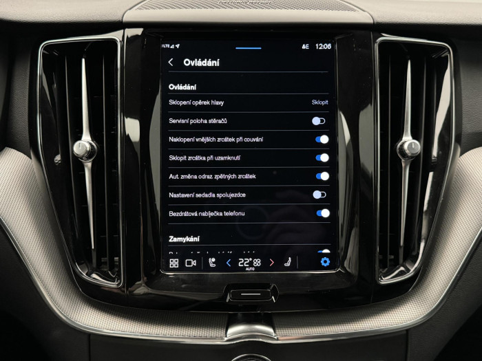 Volvo XC60 B4 AWD DARK PLUS AUT