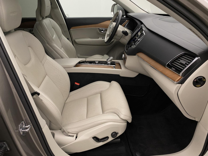 Volvo XC90 B5 AWD INSCRIPTION AUT CZ